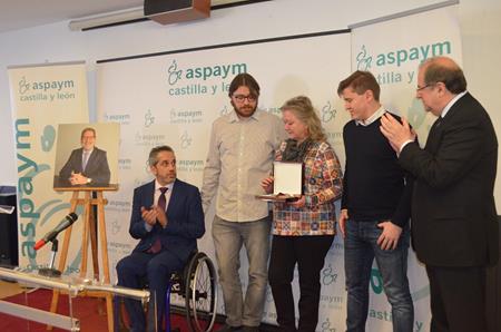 La familia de julio herrero recibe la medalla 