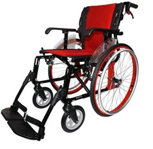 silla de ruedas roja con rueda trasera grande