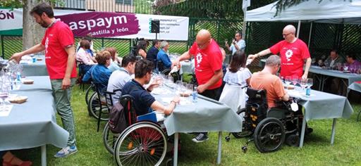 Participantes en la cata inclusiva