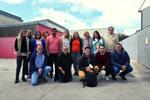 Participantes en la reunión inicial de GrEn posan en la puerta de las instalaciones de ASPAYM CYL en Valladolid