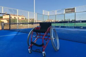 Se vende silla de ruedas deportiva